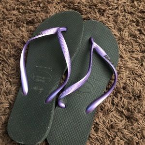 Purple and black havaianas